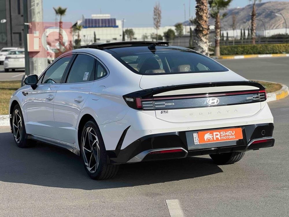 هیوندای سۆناتا